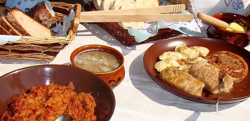 Posiłek kuchni chłopskiej, Sanok, fot. Silar, źródło: Wikimedia