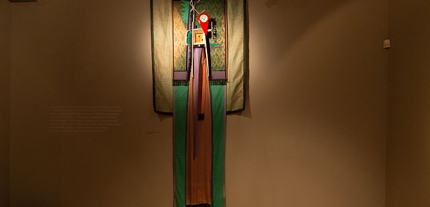 W. Hasior, Sztandar, fot. J. Janowska, ze zbiorów Muzeum Tatrzańskiego im. Dra Tytusa Chałubińskiego w Zakopanem