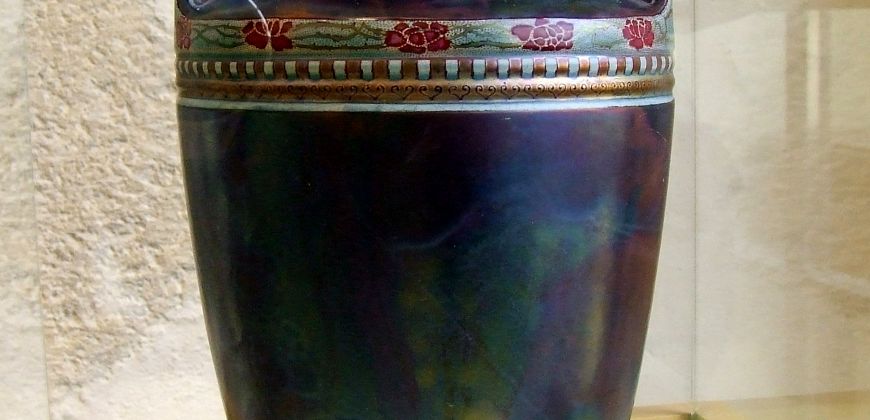 Ceramika Zsolany, waza, źródło: Wikipedia