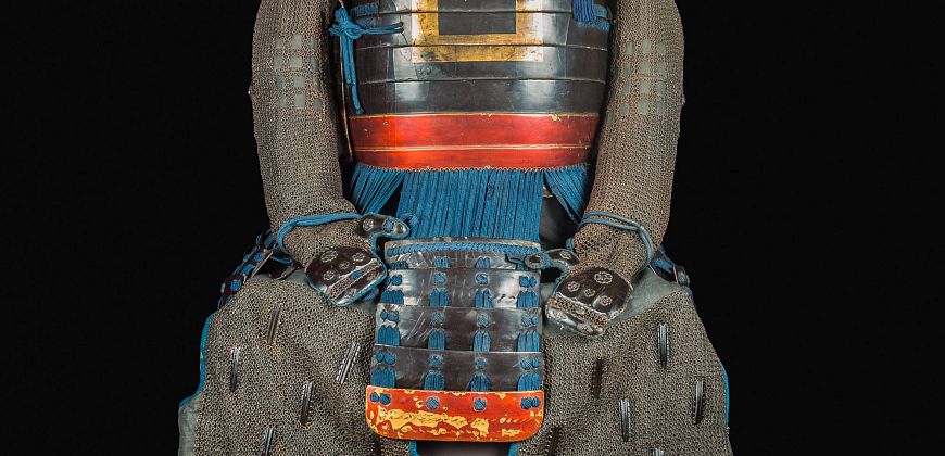Zbroja samuraja, XVIII w., żelazo, mosiądz, laka, kość, jedwab, bawełna, zbiory Muzeum w Gliwicach
