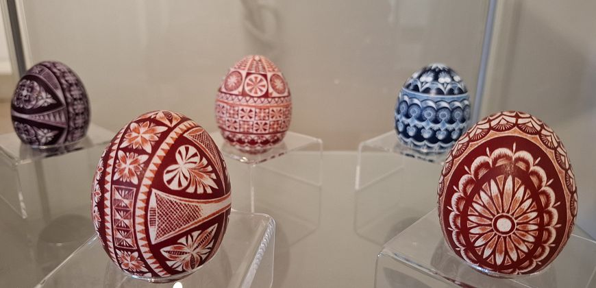 Kroszonki wykonane przez Leszka Jęczmyka na wystawie w Zamku Piastowskim